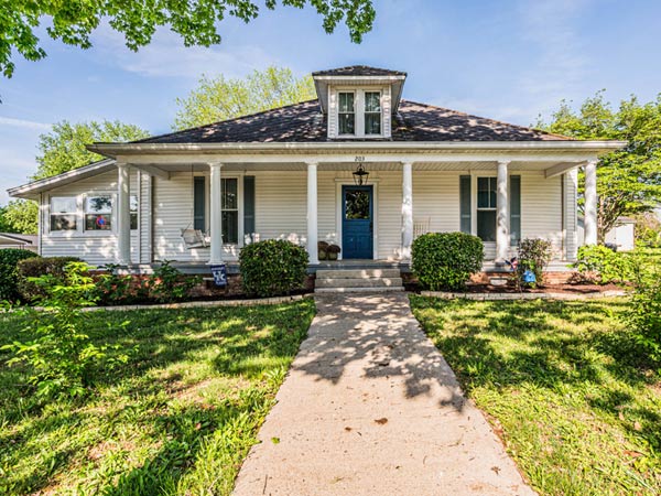 ellis estate